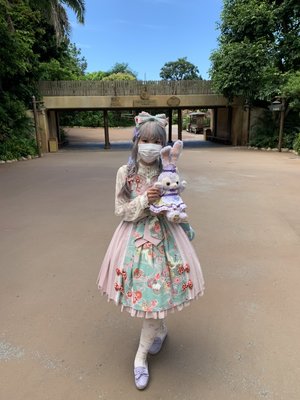 倖田兔子's 「Lolita」themed photo (2020/06/22)