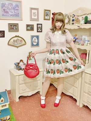 Strawberry dress2
