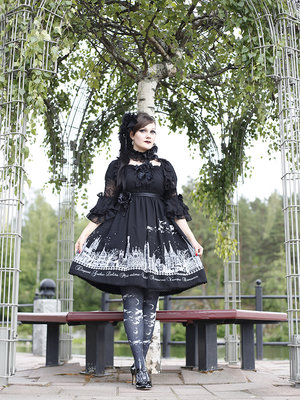 Marjo Laine's 「Gothic Lolita」themed photo (2021/12/29)