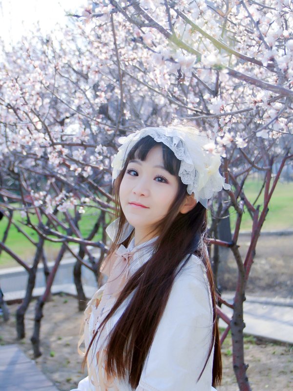 sophia's 「Lolita」themed photo (2017/06/15)