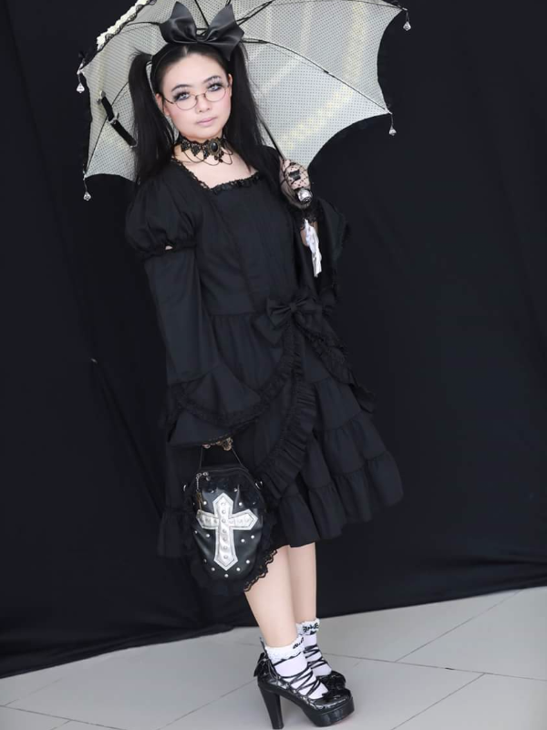 Qiqi's 「Gothic Lolita」themed photo (2017/07/24)