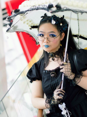 Qiqi's 「Gothic Lolita」themed photo (2017/07/25)