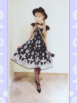 HEAVEN's 「Heavenly Cross」themed photo (2017/07/30)