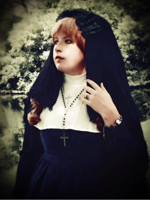 Anna Maria's 「Gothic Lolita」themed photo (2017/08/24)
