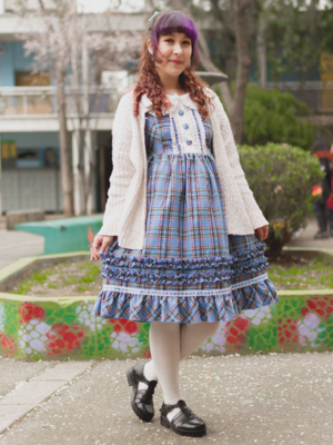 Ahiri's 「Bodyline」themed photo (2017/08/30)
