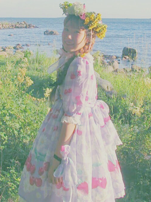 Ai Vu's 「Lolita」themed photo (2017/09/05)
