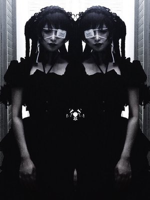四月†DOLL's 「＃ghost　＃Gothic」themed photo (2017/09/13)