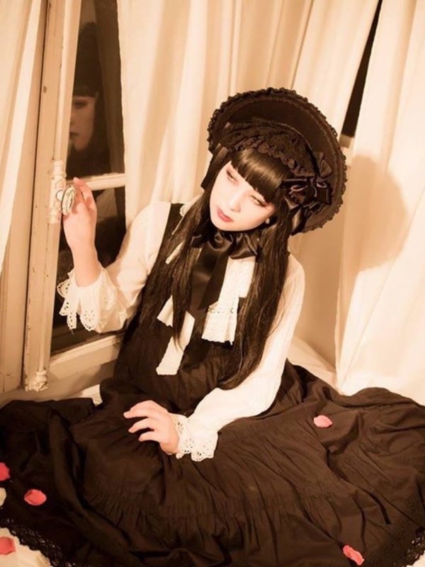miya's 「Classical Lolita」themed photo (2016/07/29)