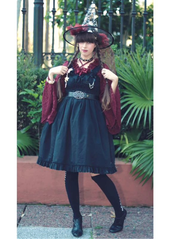 Emilia Nogueira's 「Lolita」themed photo (2017/10/22)