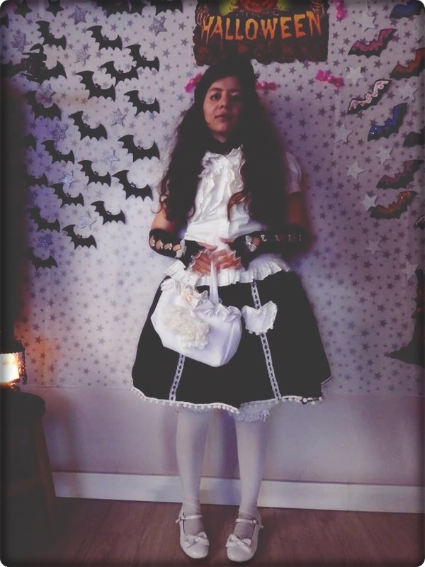 Yume Hime's 「Lolita fashion」themed photo (2017/10/23)